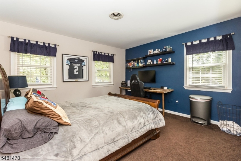 22 Sloping Hill Ter Property Photo 24