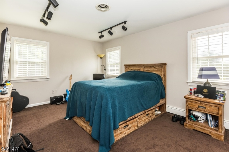 22 Sloping Hill Ter Property Photo 26