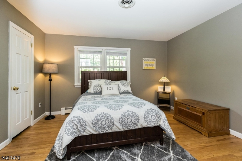 22 Sloping Hill Ter Property Photo 27