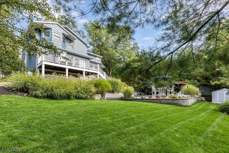 22 Sloping Hill Ter Property Photo 47