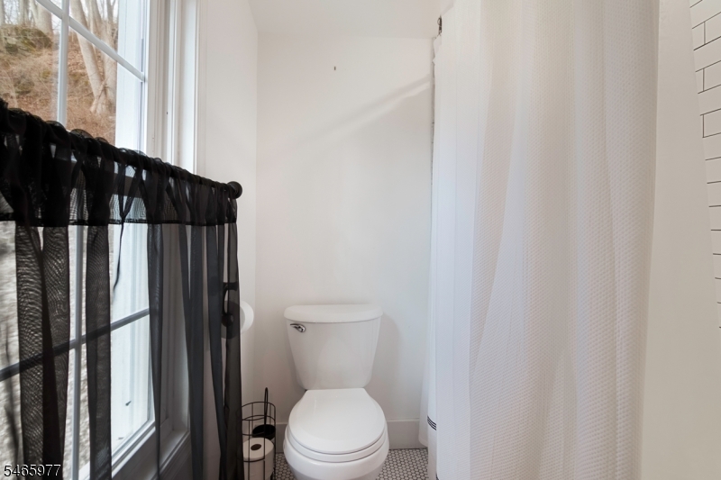 925 Wall St Property Photo 29