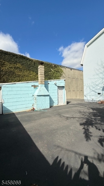 226 Marshall St Property Photo 13
