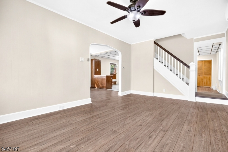 50 Oakwood Ave Property Photo 5