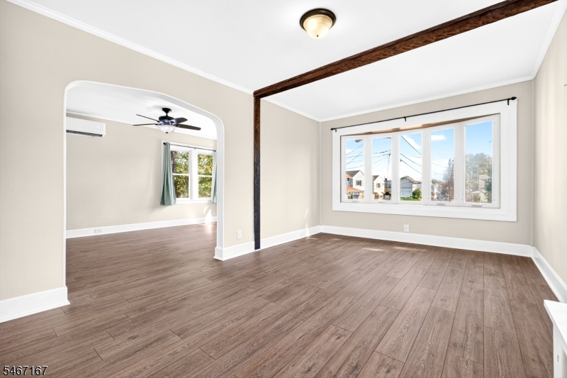 50 Oakwood Ave Property Photo 9