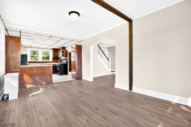 50 Oakwood Ave Property Photo 10