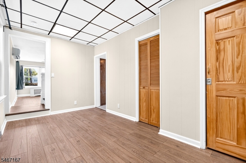 50 Oakwood Ave Property Photo 19