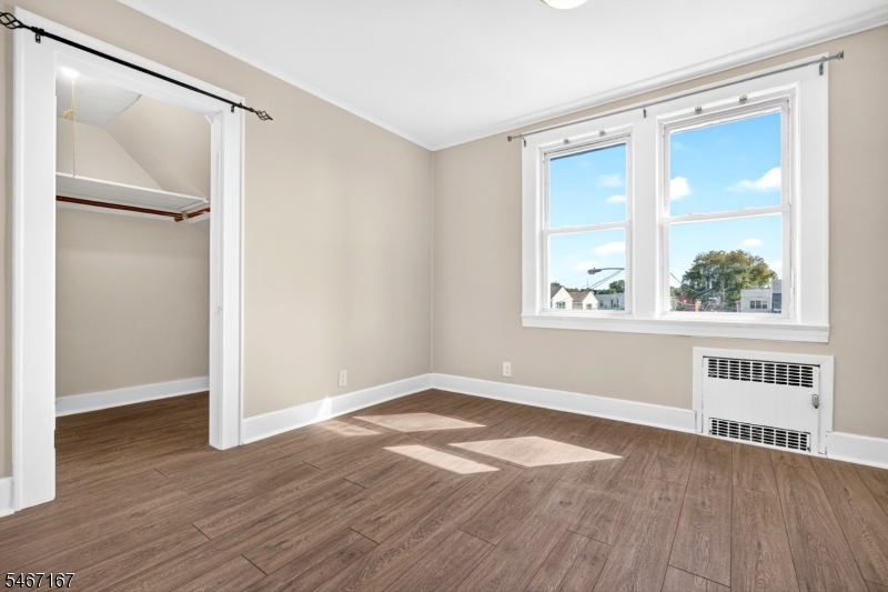 50 Oakwood Ave Property Photo 23