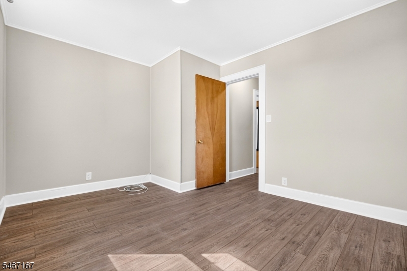 50 Oakwood Ave Property Photo 25