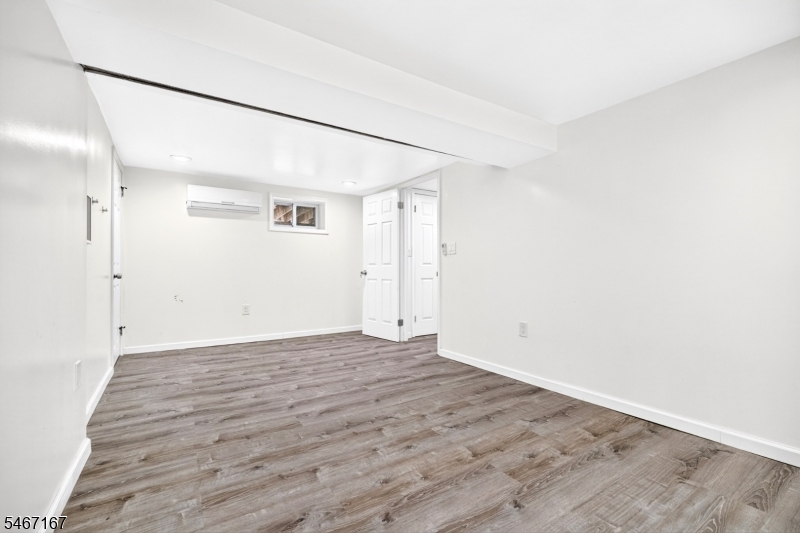 50 Oakwood Ave Property Photo 36