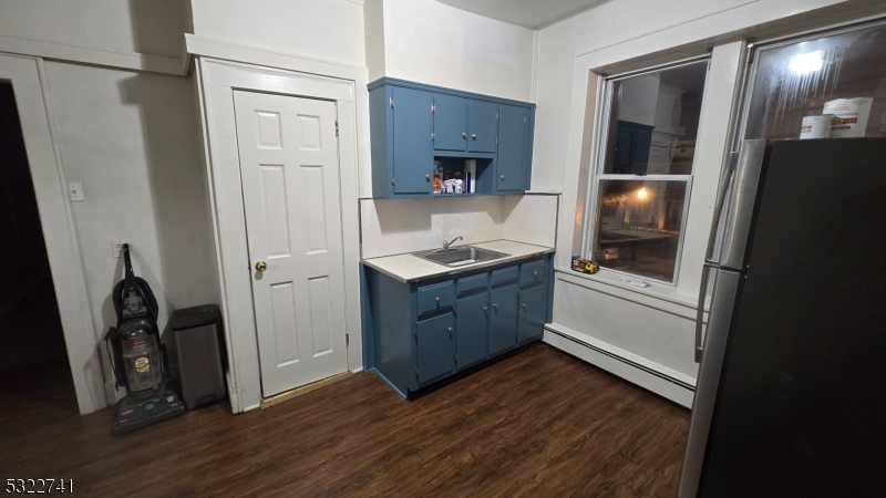 246 Lakeview Ave 8 Property Photo 3