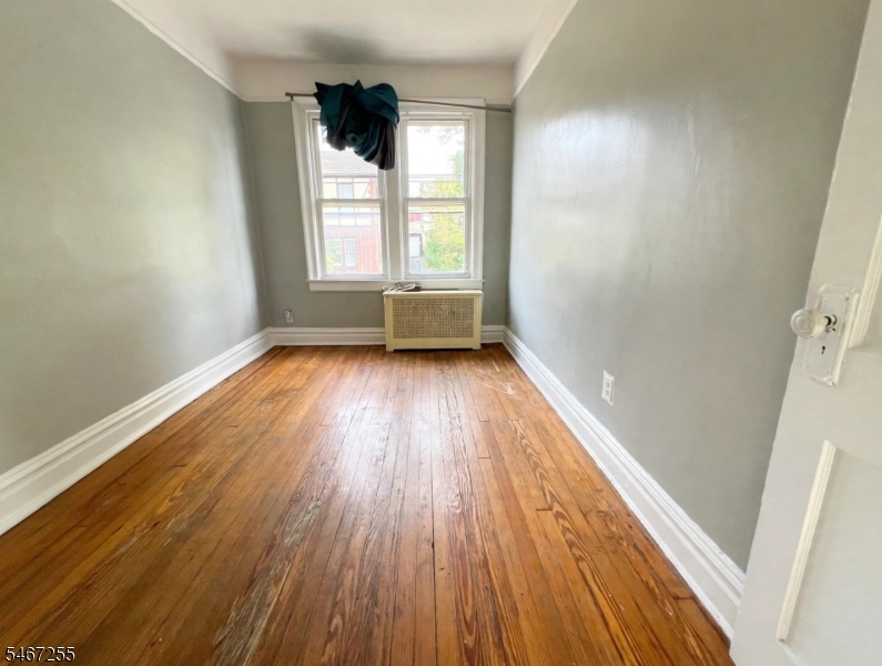 9101 Bergenwood Ave 2f Property Photo 13