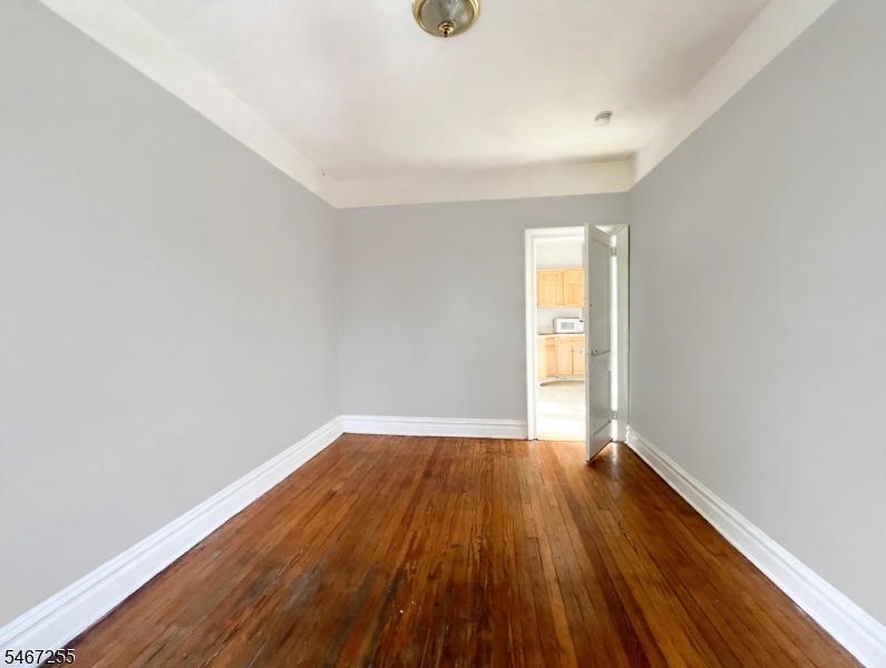 9101 Bergenwood Ave 2f Property Photo 16