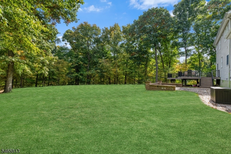 43 Stonehedge Dr Property Photo 36