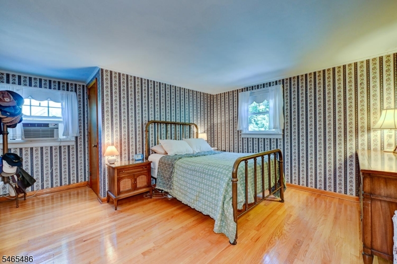 13 Graham Pl Property Photo 7