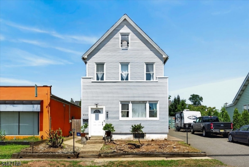 603 Lincoln Blvd Property Photo 1