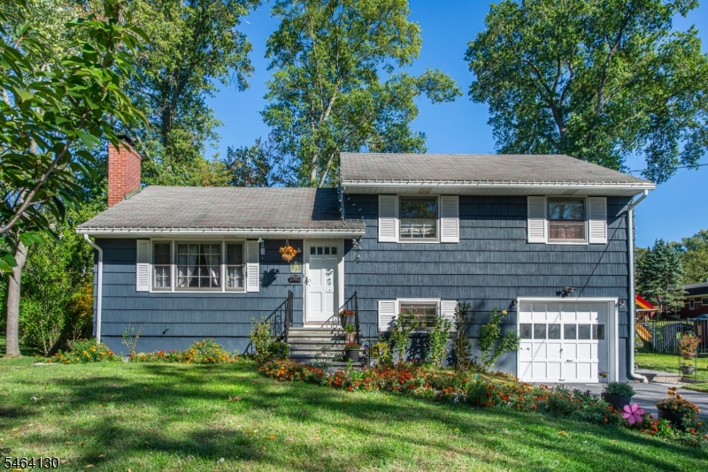 25 Sunset Ter Property Photo 1