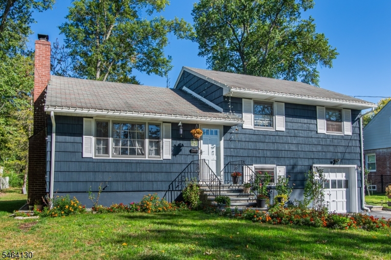 25 Sunset Ter Property Photo 3