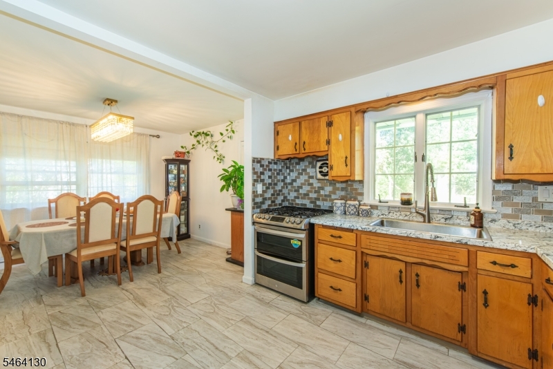 25 Sunset Ter Property Photo 12