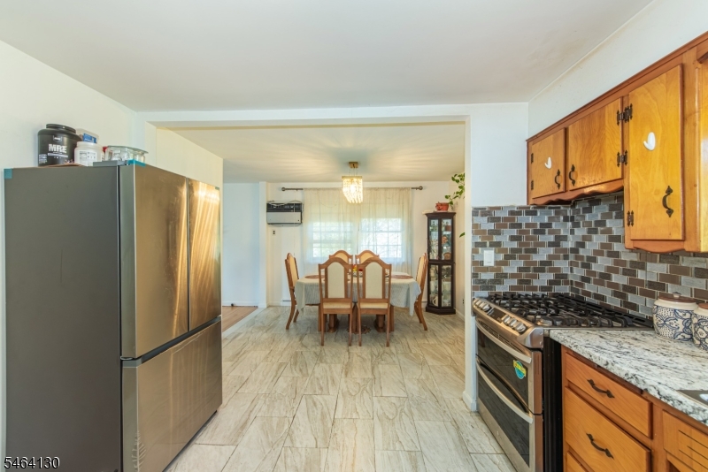 25 Sunset Ter Property Photo 14