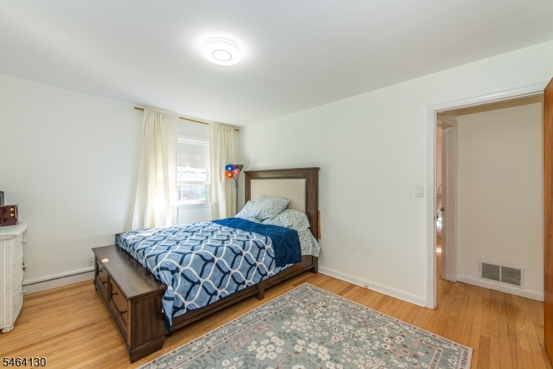 25 Sunset Ter Property Photo 16