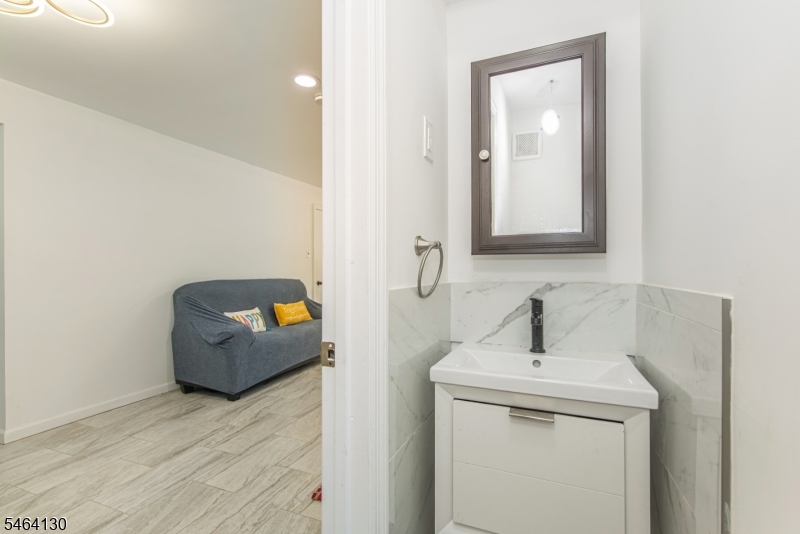 25 Sunset Ter Property Photo 26