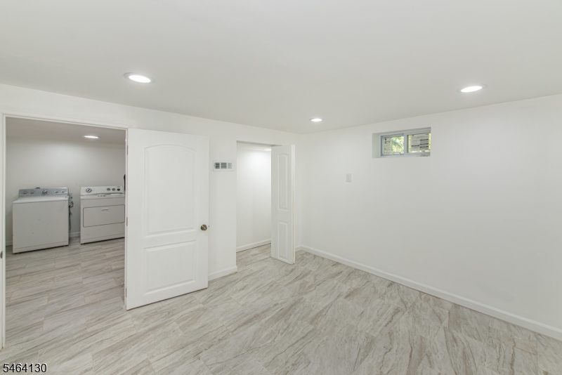 25 Sunset Ter Property Photo 30