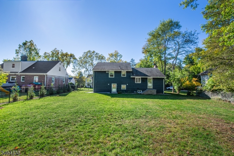 25 Sunset Ter Property Photo 31