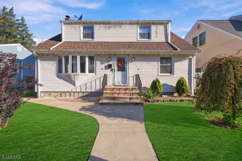 277 Orchard St Property Photo 1