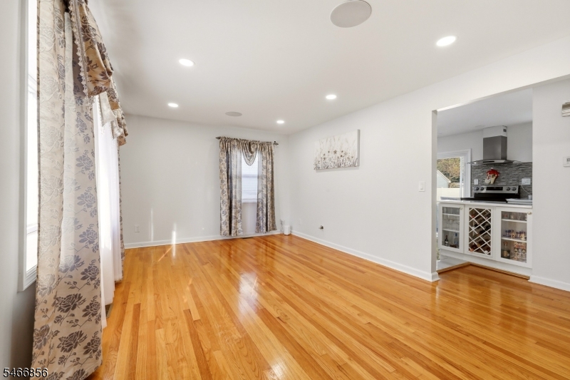 277 Orchard St Property Photo 5