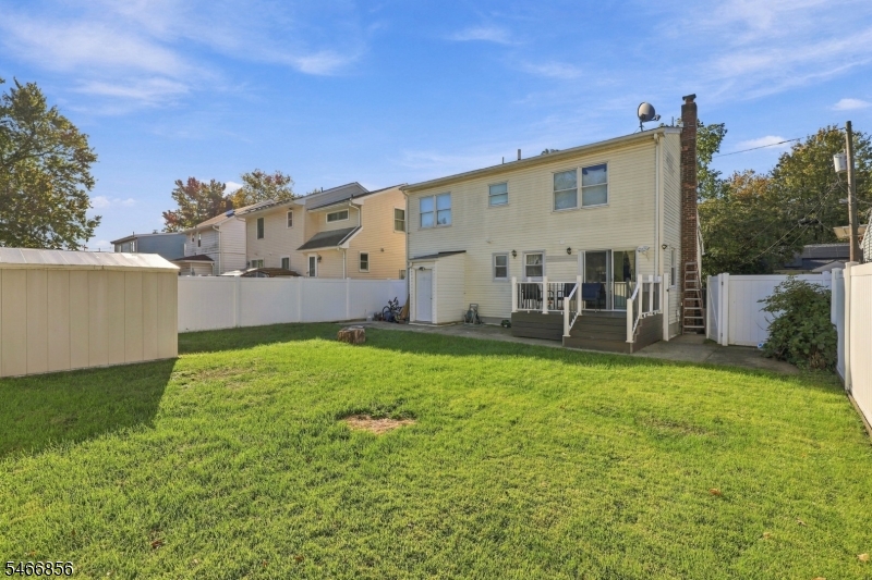 277 Orchard St Property Photo 25