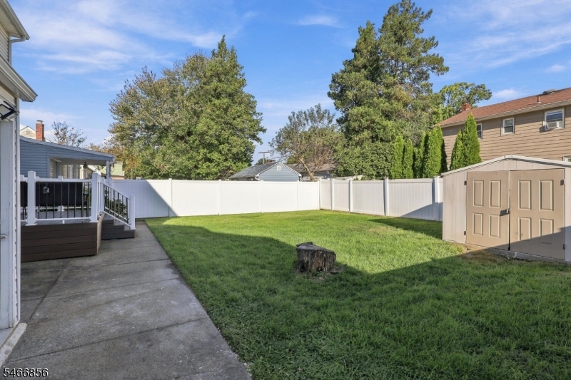 277 Orchard St Property Photo 27