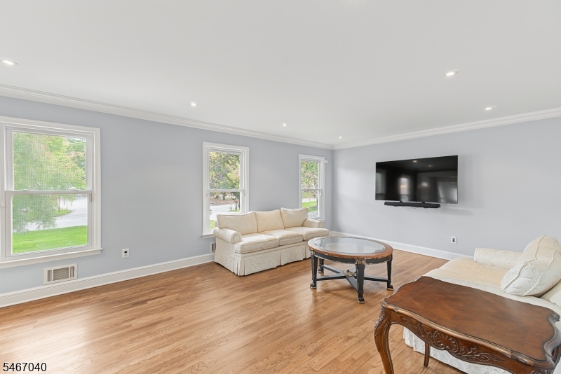 109 Meadowbrook Rd Property Photo 10
