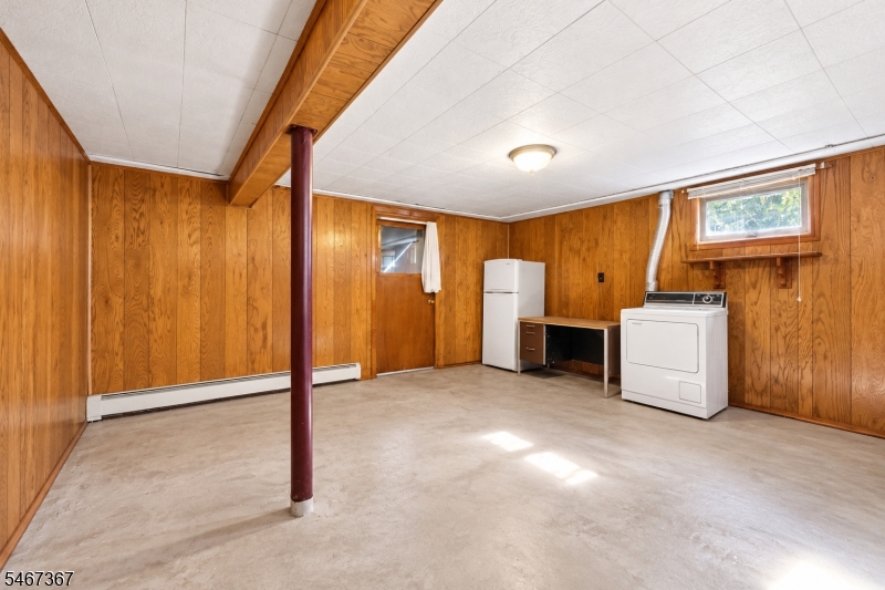 301 Valley Rd Property Photo 15