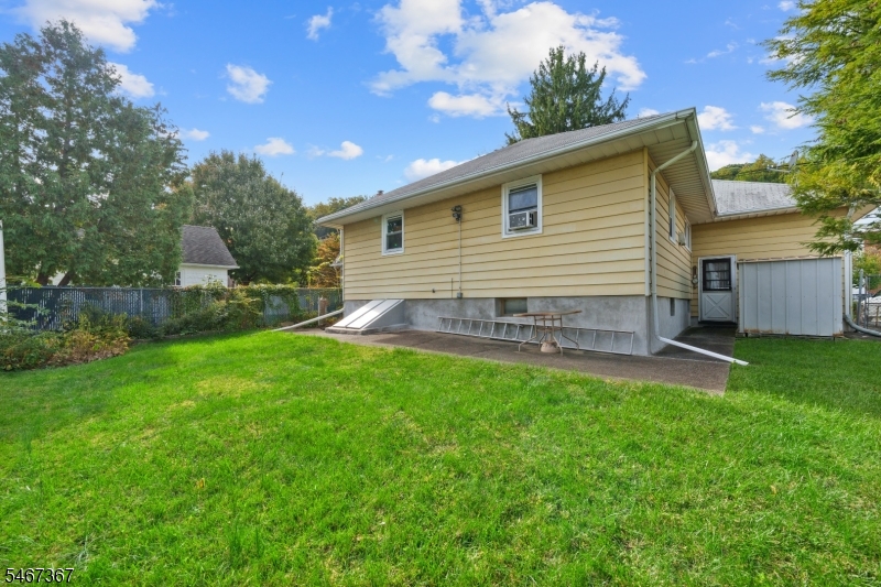 301 Valley Rd Property Photo 17