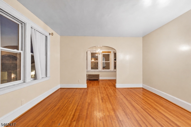 112 Hammond Ave Property Photo 5