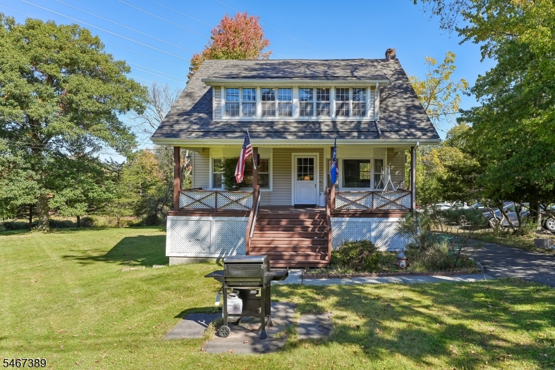 109 Gould Ave Property Photo 1