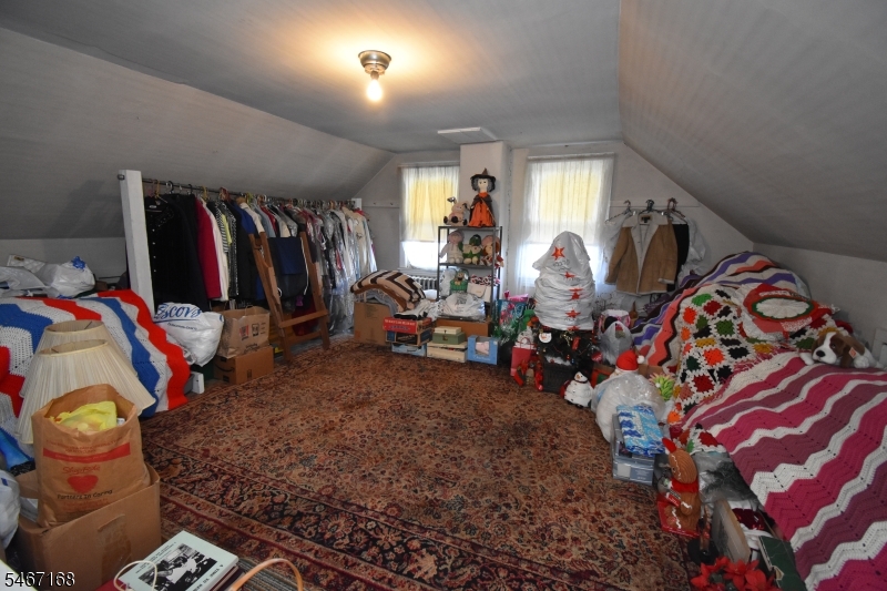 110 Lewis St Property Photo 14