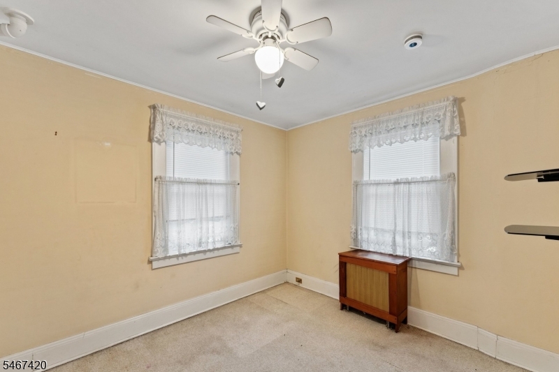 432 1st St Property Photo 19