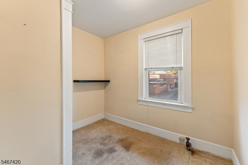 432 1st St Property Photo 26