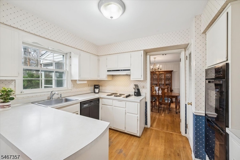 10 Warwick Rd Property Photo 15