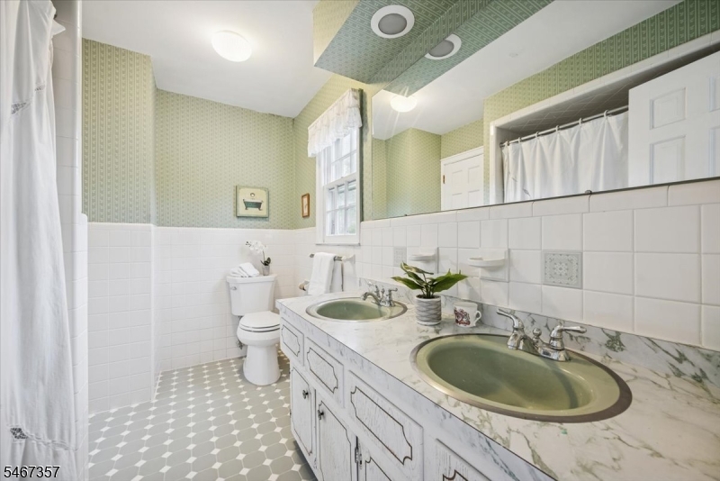 10 Warwick Rd Property Photo 27