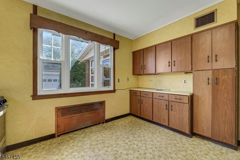 219 Shelley Ave Property Photo 13