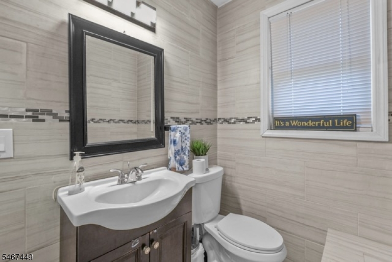 1045 Madison Ave Property Photo 20