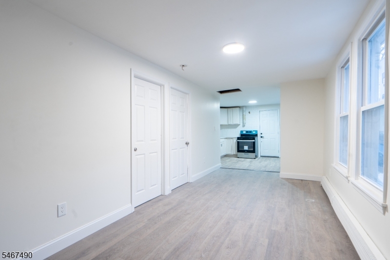 445 Summer St Property Photo 6