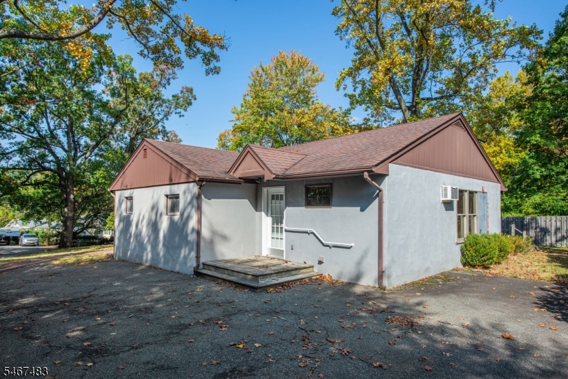 95 Quaker Church Rd Property Photo 33