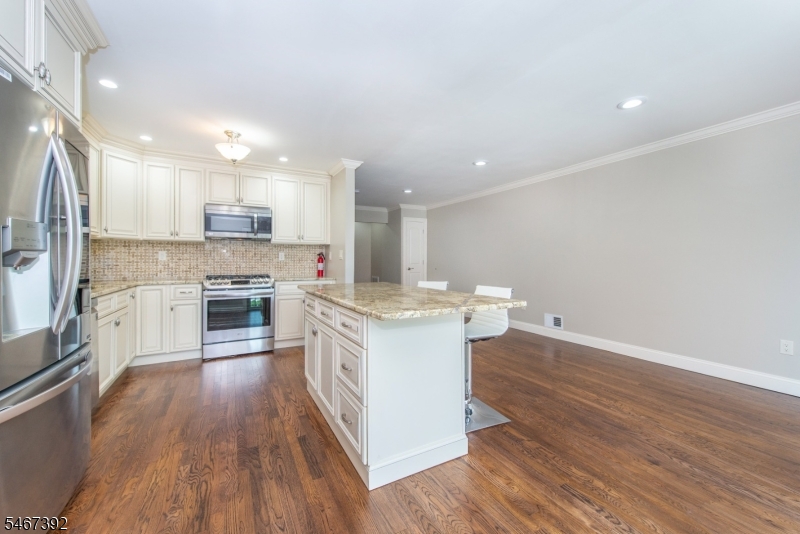 59 Bleecker St A Property Photo 3