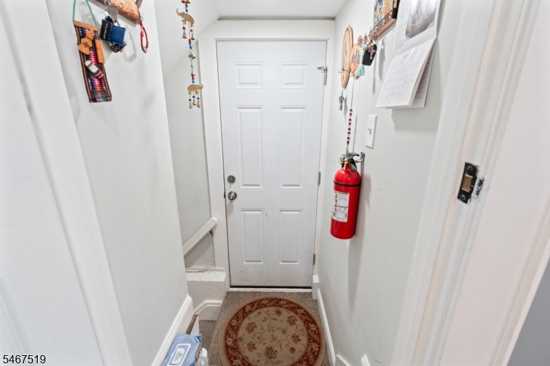 154 Sandford Ave Property Photo 22