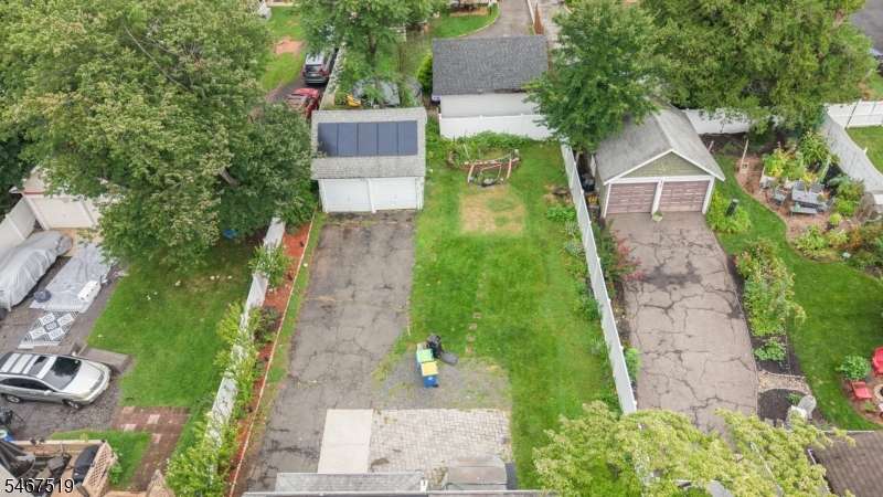 154 Sandford Ave Property Photo 32