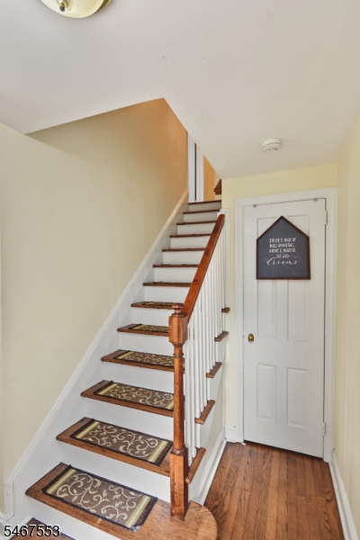 761 W Inman Ave Property Photo 4