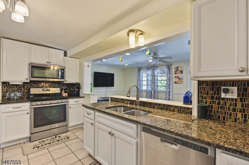 761 W Inman Ave Property Photo 12